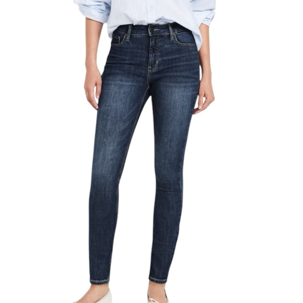 Old Navy Rockstar Skinny Jeans High Rise skinny jeans Size 12 long  31 in inseam